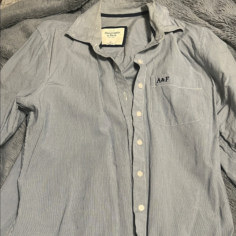 Abercrombie & Fitch Women’s  Pinstriped blue/white  Shirt